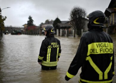 Maltempo Lombardia, esondazione Ticino Pavia. Allerta sul Po