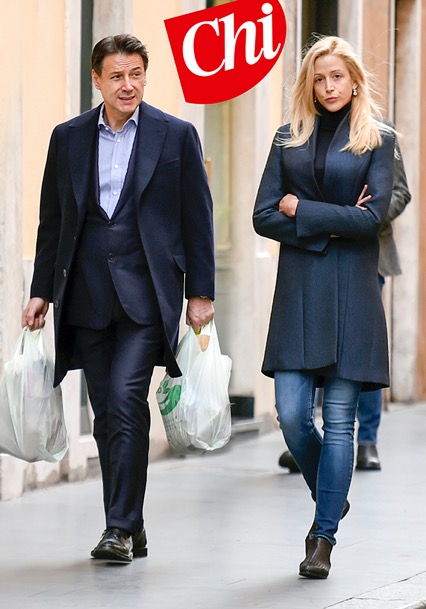 Galleria foto 'Giuseppe Conte e Olivia Paladino insieme dopo le voci sulla rottura' - foto 1