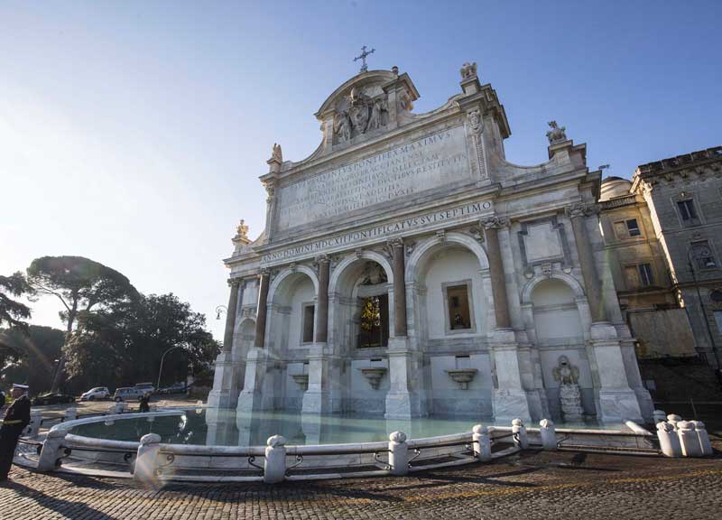Gianicolo, torna a scorrere l’Acqua Paola. Roma meraviglia: lo show è servito