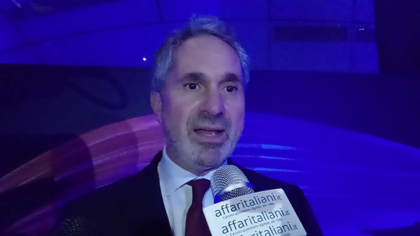 Palazzo Lombardia, il Belvedere illuminato grazie ad A2A. FOTO-VIDEO