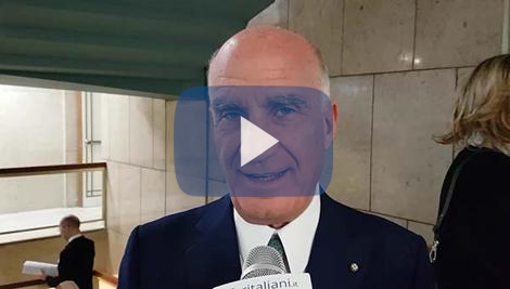 vlcsnap 5076 03 04 09h54m02s816 vlcsnap 5076 03 04 09h54m02s816