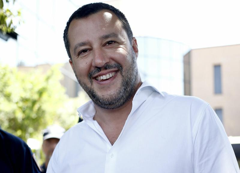 Ascolti Tv: Salvini fa volare CartaBianca che batte DiMartedì e Fuori dal Coro Ascolti Tv: Salvini fa volare CartaBianca che batte DiMartedì e Fuori dal Coro