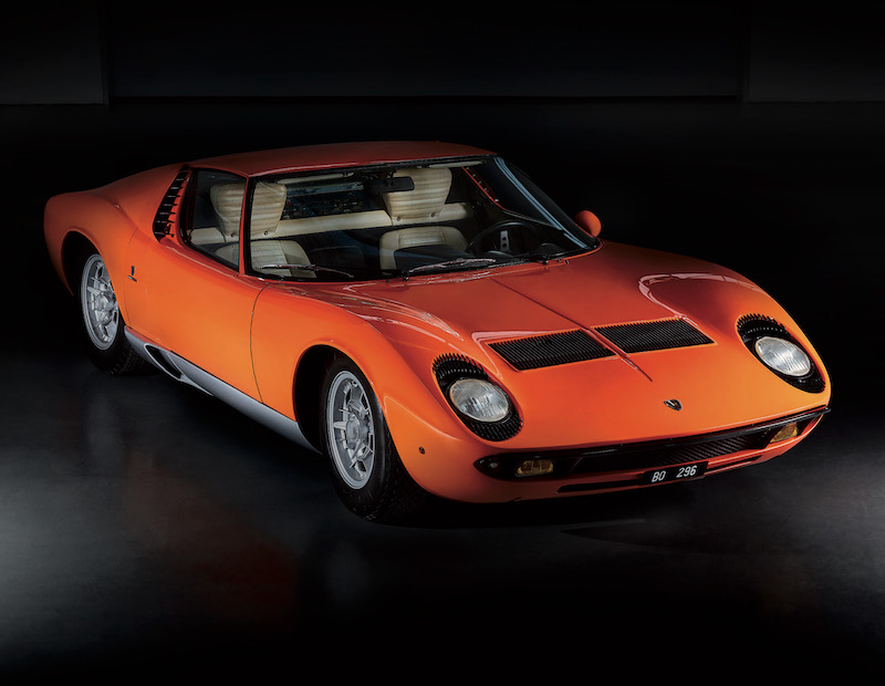 Il mondo Lamborghini  in un nuovo libro edito da Rizzoli