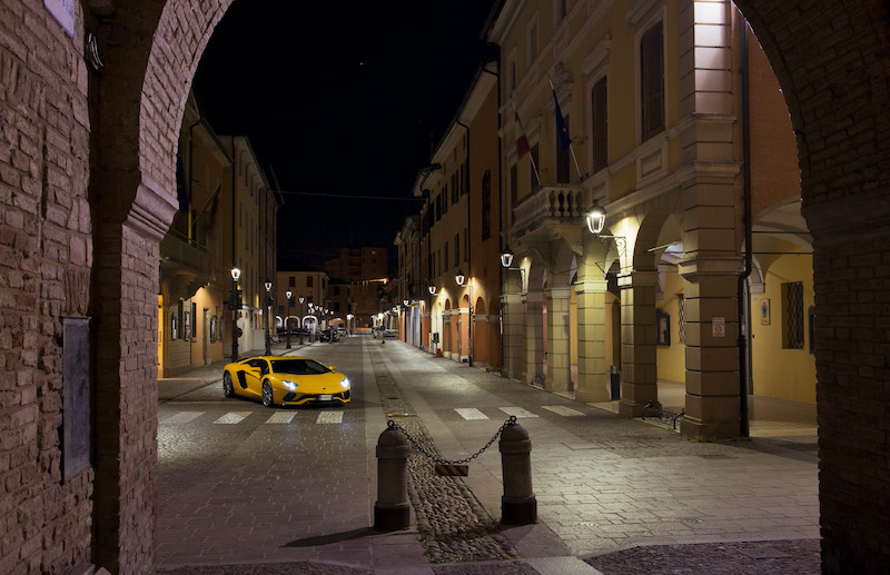 Il mondo Lamborghini  in un nuovo libro edito da Rizzoli