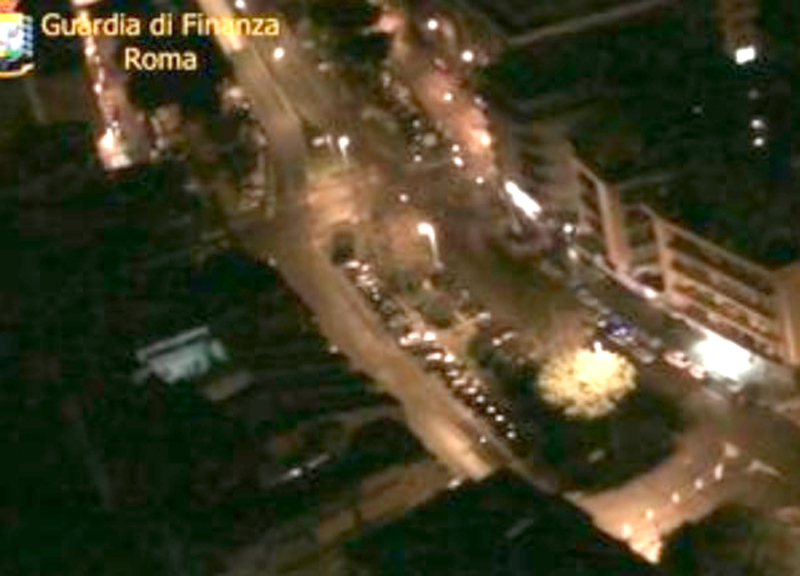 Droga a Roma, Raccordo criminale: 51 arresti, indagato Diabolik Piscitelli Droga a Roma, Raccordo criminale: 51 arresti, indagato Diabolik Piscitelli