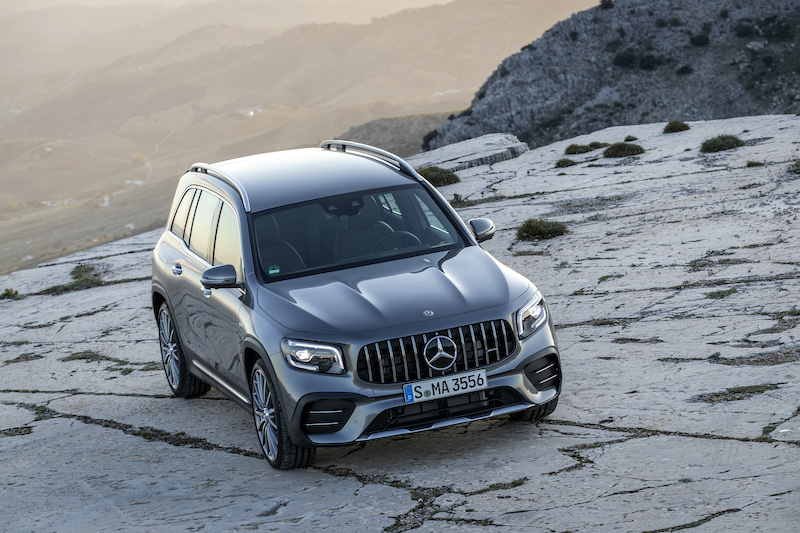 La versatilità di GLB, il primo suv Mercedes disponibile a sette posti
