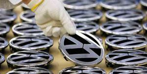 Mercedes, ancora tagli dell’auto tedesca.Daimler manda a casa 10 mila tute blu