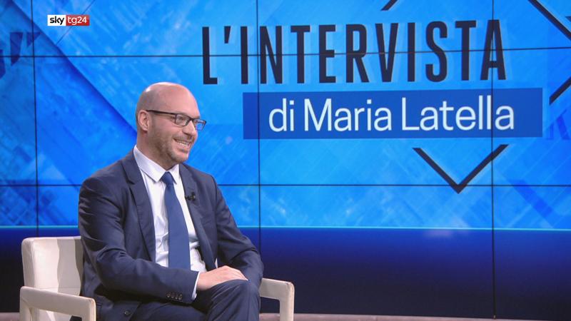 Galleria foto 'Lorenzo Fontana: “Chat Di Maio-Salvini? Tra persone intelligenti ci si parla”' - foto 1