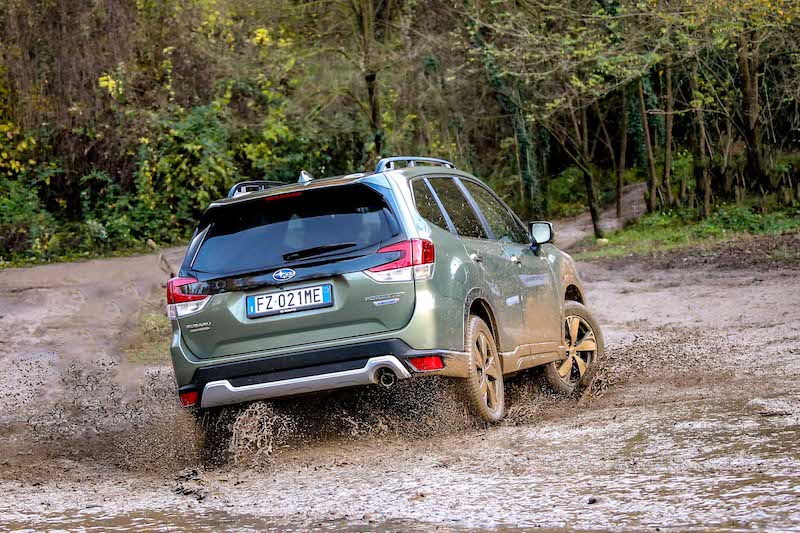 Versatile, divertente e sicurezza, ecco la nuova Subaru Forester e-Boxer