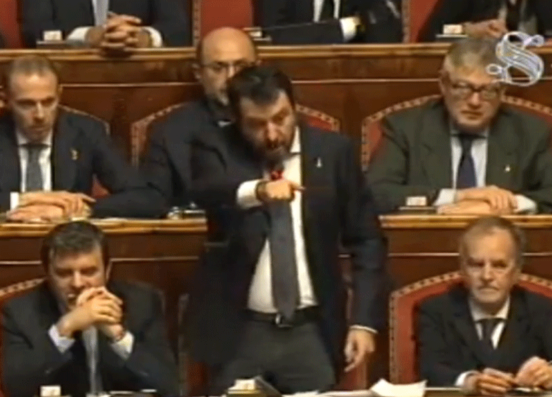 Salvini spara su Conte e apre ai 5S: “Mes, condivido le vostre richieste” Salvini spara su Conte e apre ai 5S: “Mes, condivido le vostre richieste”