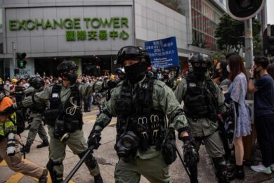 Hong Kong, la Cina chiede aiuto all’Italia: “Siamo amici, sosteneteci”