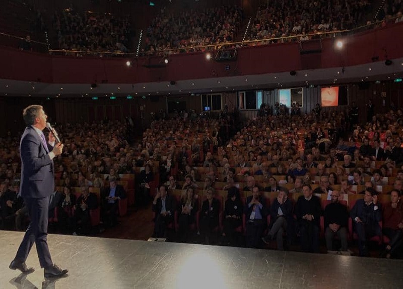 Renzi a Milano: “Italia Viva e’ nuova, momento giusto per bloccarla” Renzi a Milano: “Italia Viva e’ nuova, momento giusto per bloccarla”