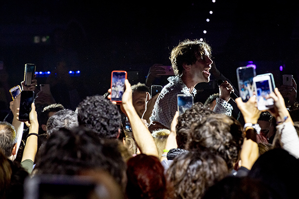 MIKA SHOW A MILANO: musica, pop art, amore ed emozioni al Forum. La recensione MIKA SHOW A MILANO: musica, pop art, amore ed emozioni al Forum. La recensione