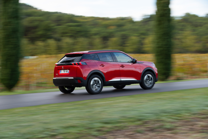 Peugeot toglie i veli al nuovo 2008, il suv proiettato nel futuro