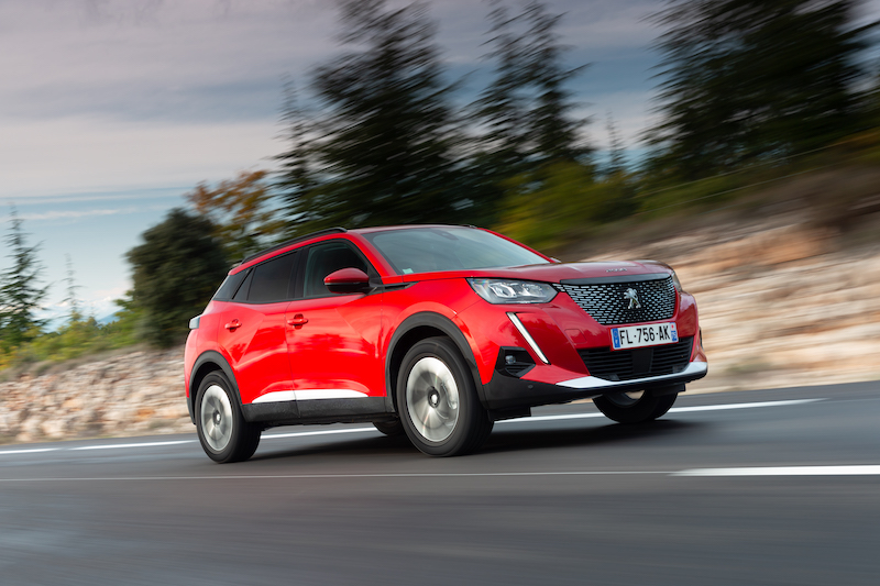 Peugeot toglie i veli al nuovo 2008, il suv proiettato nel futuro