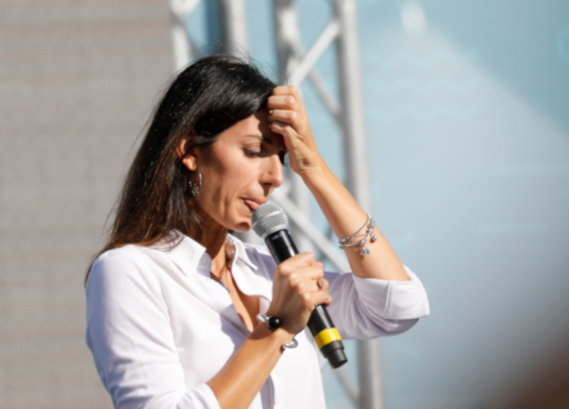 Rifiuti Roma, Ama si arrende all’emergenza: “Serve un termovalorizzatore”