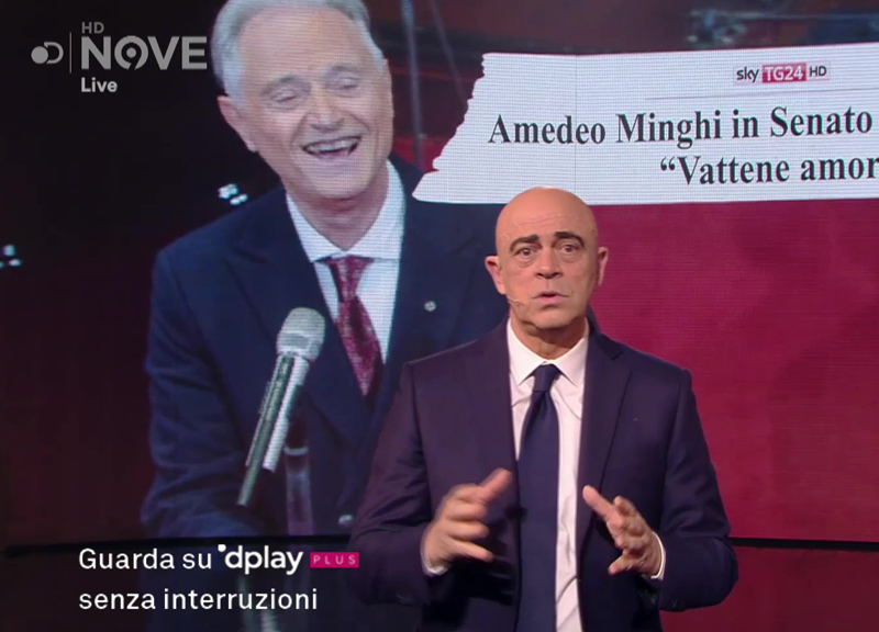 Fratelli di Crozza, Monologo/Parlamento: ormai accade di tutto è uno scandalo Fratelli di Crozza, Monologo/Parlamento: ormai accade di tutto è uno scandalo