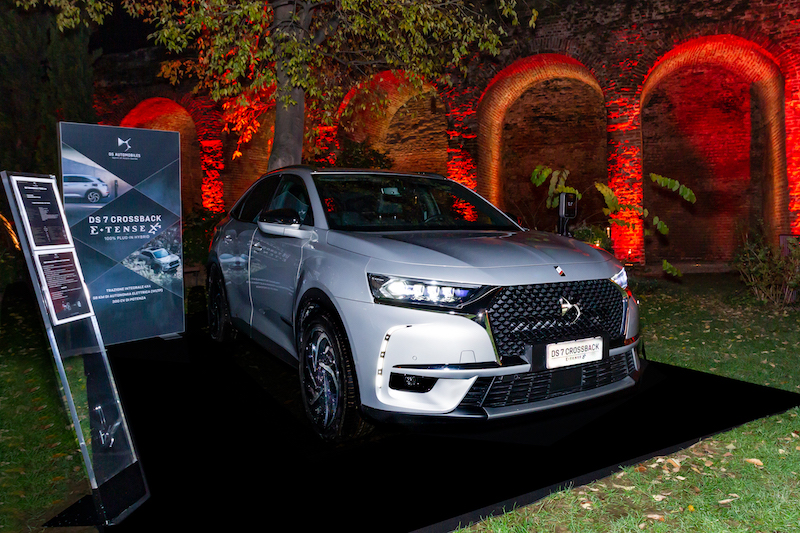 DS 7 CROSSBACK E-TENSE protagonista  al Christmas Party di QC Terme Milano