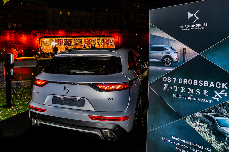DS 7 CROSSBACK E-TENSE protagonista  al Christmas Party di QC Terme Milano