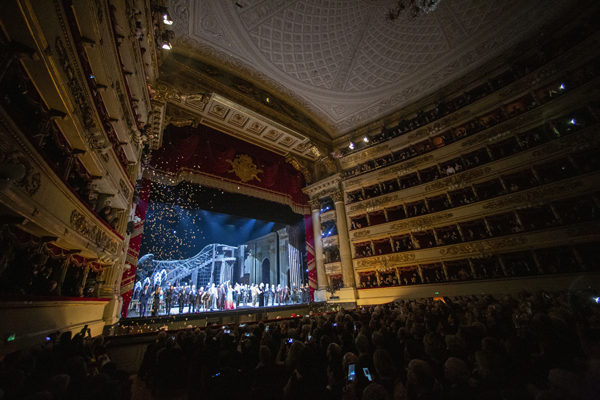 Prima alla Scala, i saluti dopo il primo atto – le foto –