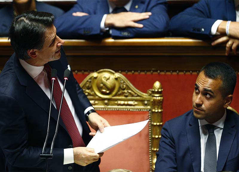 Il governo è vivo. Ma è anche vitale? Il governo è vivo. Ma è anche vitale?