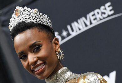 Miss Universo, è l’attivista sudafricana Zozibini Tunzi la vincitrice del 2019