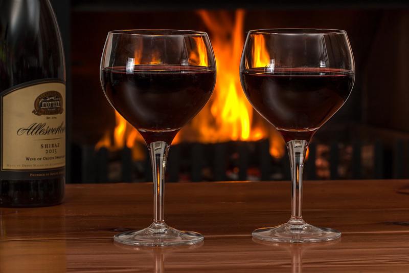 Acqua e una bustina: il vino è fatto. La truffa delle bevande liofilizzate doc Acqua e una bustina: il vino è fatto. La truffa delle bevande liofilizzate doc