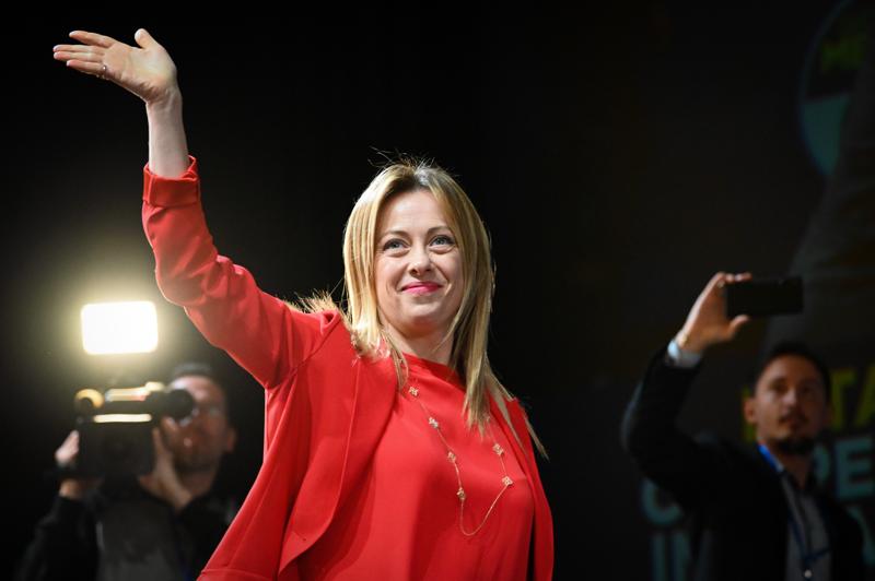 La Meloni pronta per Palazzo Chigi. L’ascesa della leader Fdi offusca Salvini La Meloni pronta per Palazzo Chigi. L’ascesa della leader Fdi offusca Salvini