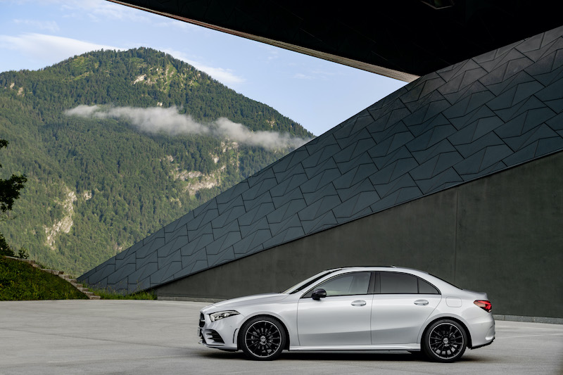 La Nuova Mercedes Classe A diventa Sedan