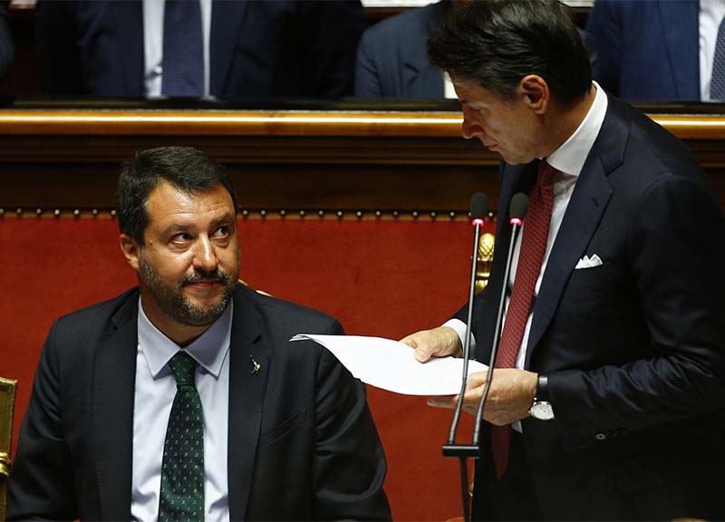 Galleria foto 'Mes e Sardine sfiancano Salvini: Lega giù (30,8%). Conte il più credibile' - foto 1