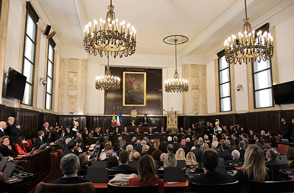 Sergio Mattarella a Palazzo Marino per l’anniversario di Piazza Fontana Sergio Mattarella a Palazzo Marino per l’anniversario di Piazza Fontana