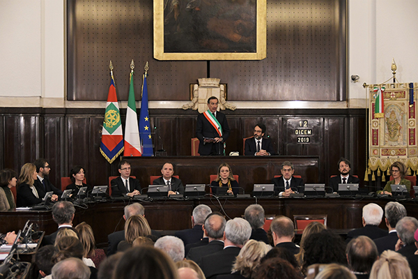 Sergio Mattarella a Palazzo Marino per l’anniversario di Piazza Fontana Sergio Mattarella a Palazzo Marino per l’anniversario di Piazza Fontana