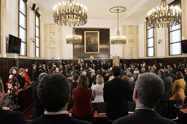 Sergio Mattarella a Palazzo Marino per l’anniversario di Piazza Fontana Sergio Mattarella a Palazzo Marino per l’anniversario di Piazza Fontana
