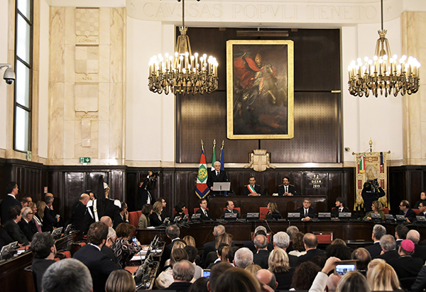 Sergio Mattarella a Palazzo Marino per l’anniversario di Piazza Fontana Sergio Mattarella a Palazzo Marino per l’anniversario di Piazza Fontana