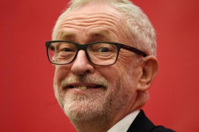 “Labour distrutto dalle illusioni di Corbyn. Ora la sinistra torni al centro”