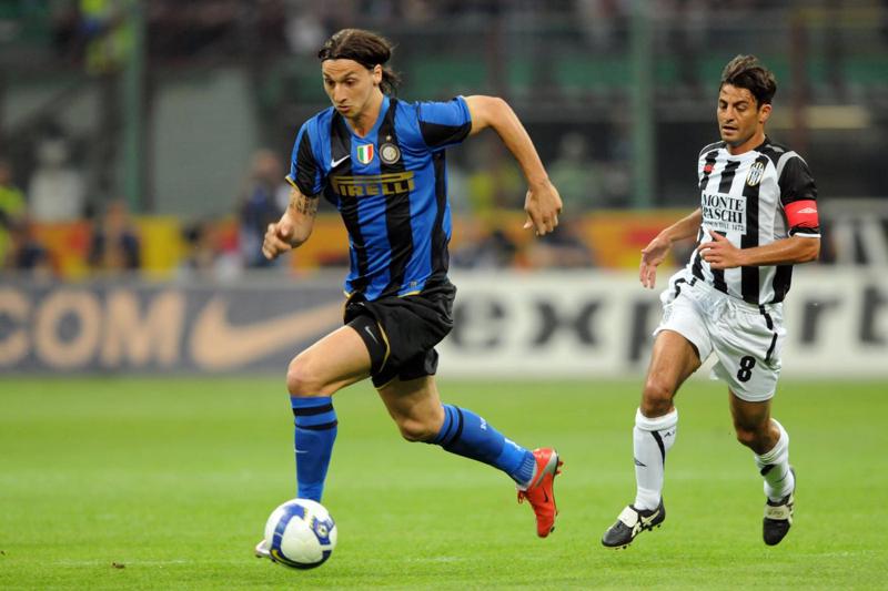 Ibrahimovic, Boban non si arrende per portarlo al Milan. Ma voci sul ritiro… Ibrahimovic, Boban non si arrende per portarlo al Milan. Ma voci sul ritiro…
