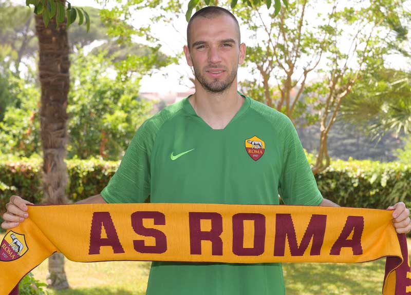 Pau Lopez papà di Leo: fiocco azzurro nella porta dell’As Roma Pau Lopez papà di Leo: fiocco azzurro nella porta dell’As Roma