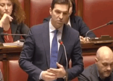 Nella Marche quasi certo Acquaroli. Toscana, derby tra Ceccardi e Vivarelli