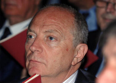 PopBari, De Bustis: “Conti truccati, anche in filiale. Management esaltato”