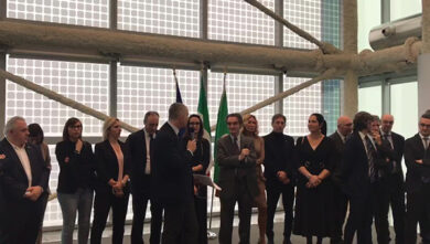 Regione Lombardia, brindisi natalizio con il presidente Fontana. Video