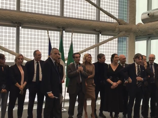 Galleria foto 'Regione Lombardia, brindisi natalizio con il presidente Fontana. Video' - foto 1