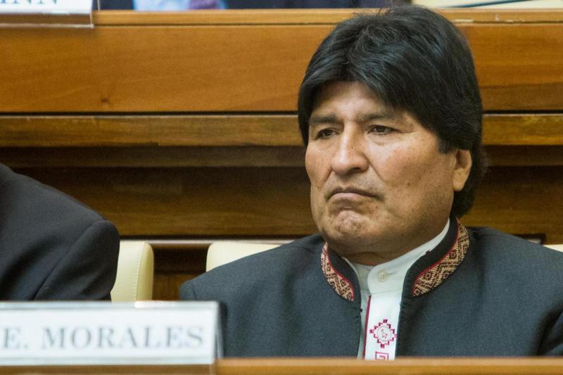 Bolivia, ordine di arresto per terrorismo per Morales. E lui: “Miglior regalo” Bolivia, ordine di arresto per terrorismo per Morales. E lui: “Miglior regalo”