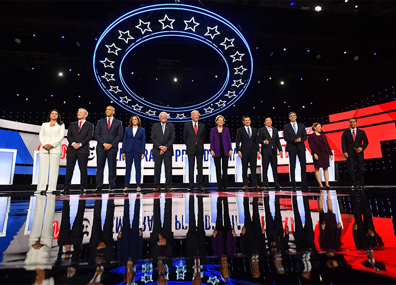 Usa 2020, dibattito primarie Dem: tutti i candidati uniti contro Trump Usa 2020, dibattito primarie Dem: tutti i candidati uniti contro Trump
