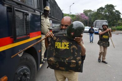 India: nove morti e 1200 arresti nelle proteste. Nuovi scontri