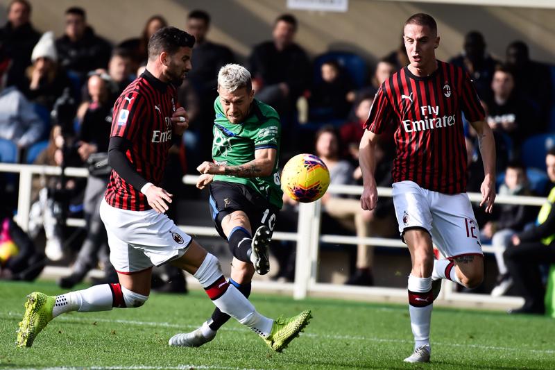 Milan umiliato dall’Atalanta: 5-0. Boban: “Imbarazzante, ma…” Milan umiliato dall’Atalanta: 5-0. Boban: “Imbarazzante, ma…”