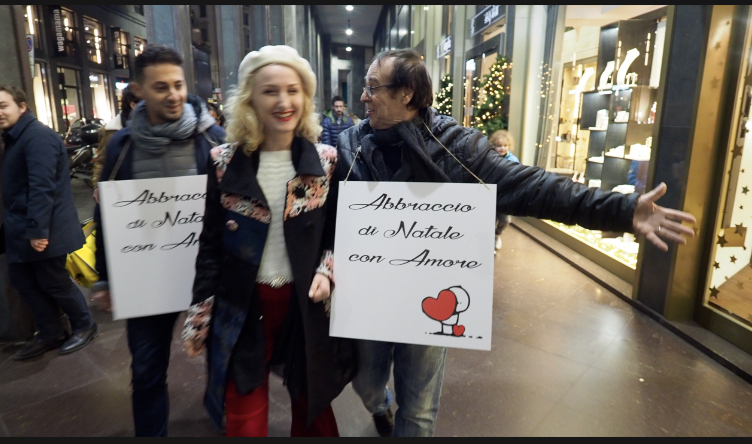 Notte di Natale con i senza casa nel centro di Milano – VIDEO e FOTO Notte di Natale con i senza casa nel centro di Milano – VIDEO e FOTO