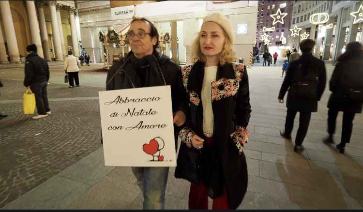 Notte di Natale con i senza casa nel centro di Milano – VIDEO e FOTO Notte di Natale con i senza casa nel centro di Milano – VIDEO e FOTO