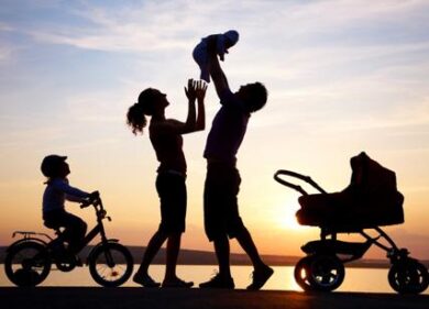 Famiglie italiane, sempre più single. Divorzi in calo, nascite al minimo