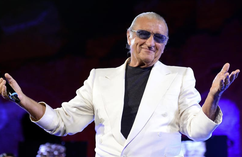 Capri: parata di star mondiali chez Pascal Vicedomini. E Tony Renis spopola Capri: parata di star mondiali chez Pascal Vicedomini. E Tony Renis spopola
