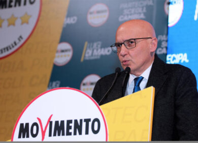 “Di Battista vuole demolire i 5 Stelle. Ma la cacciata di Paragone fa male”